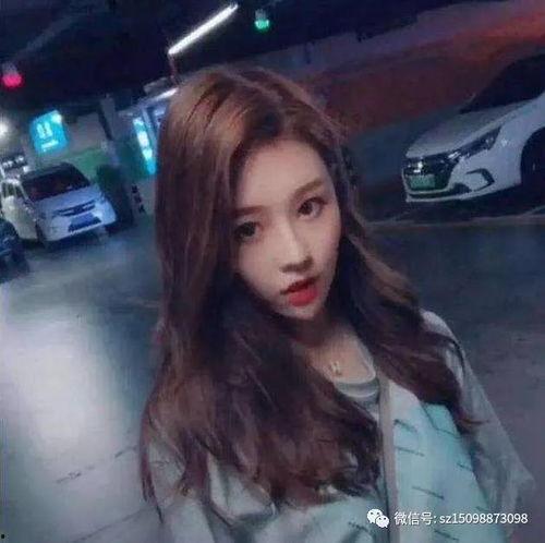 抖音纹身男网红吃瓜图片,抖音热议一幕引网友热议  第2张